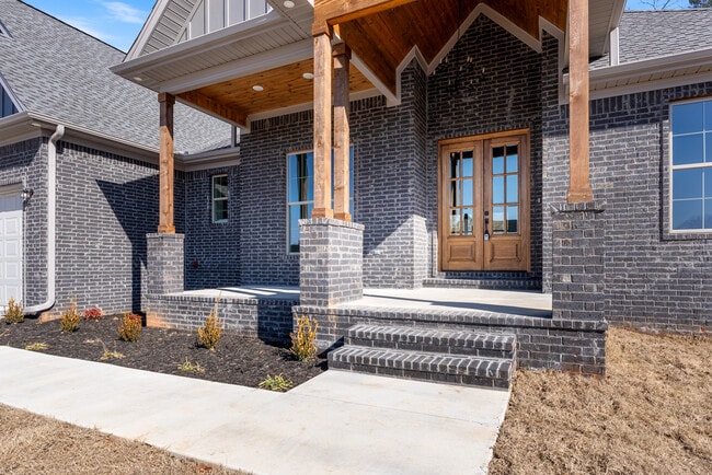 Building Photo - 19 Denali Dr