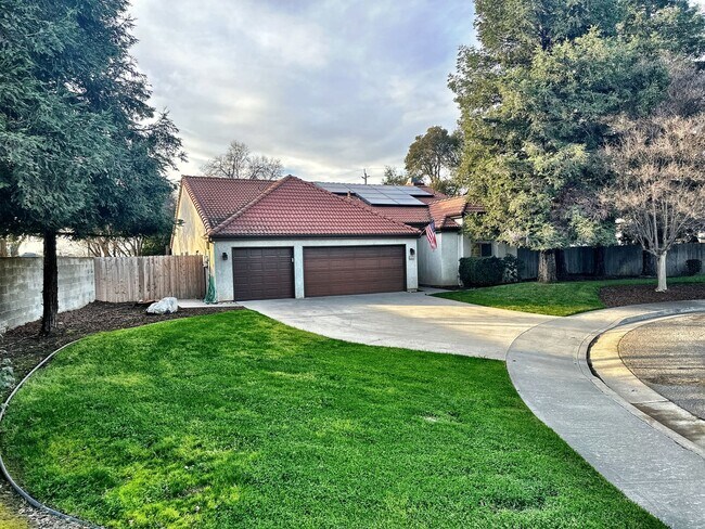 Building Photo - 2322 E Murray Ct