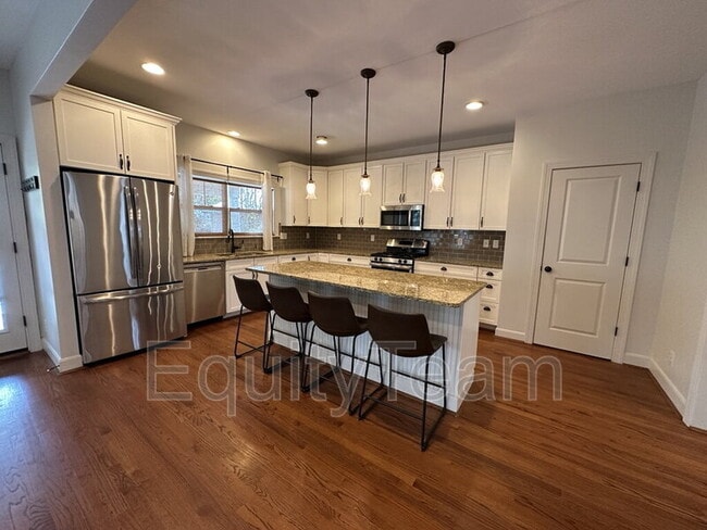 Building Photo - 3750 Petoskey Ave