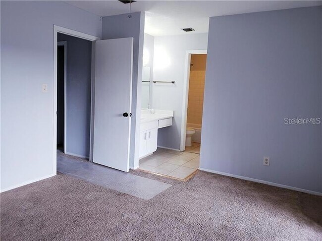 Building Photo - 3919 Coronation Ct