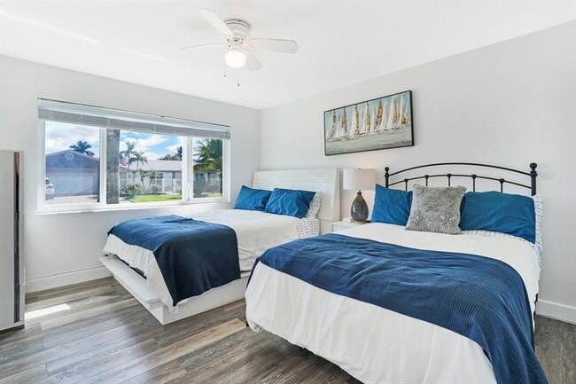 Building Photo - 4101 NE 24th Ave