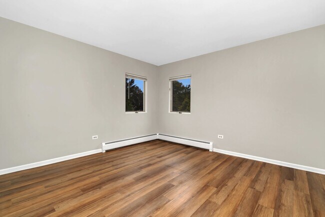 Building Photo - 38 S Waiola Ave