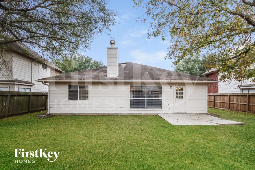 Building Photo - 16310 Great Forest Ct