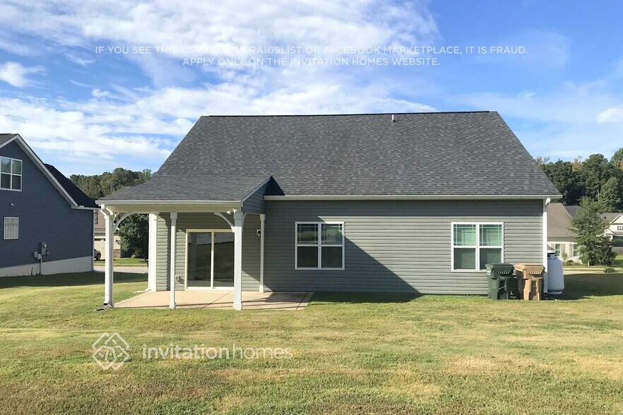 Building Photo - 101 Fairview St