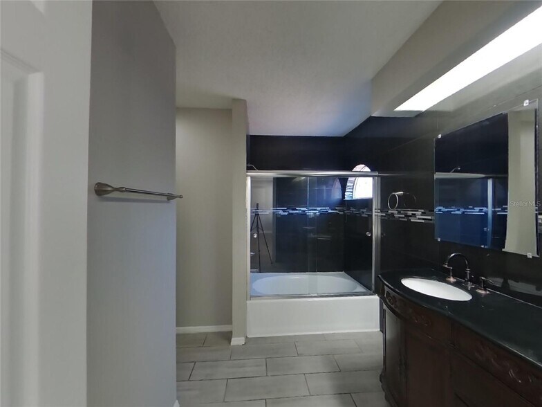 Building Photo - 1714 Tarah Trace Dr