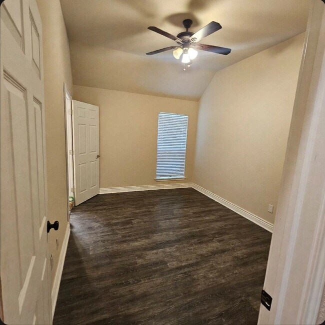 Building Photo - 4622 Gingerwood Crest Ct