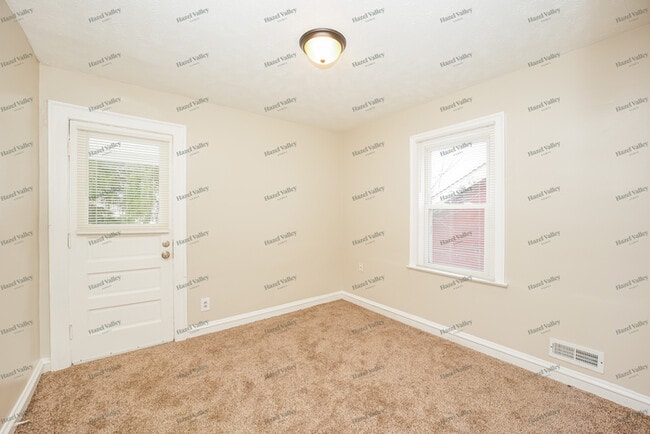 Building Photo - 13310 Saybrook Ave