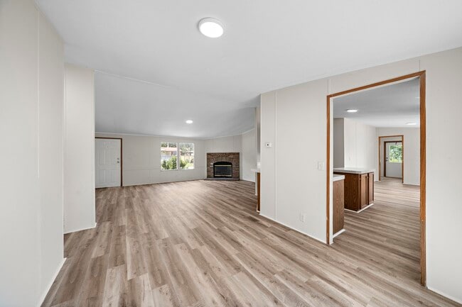 Building Photo - 16482 Pisces Rd