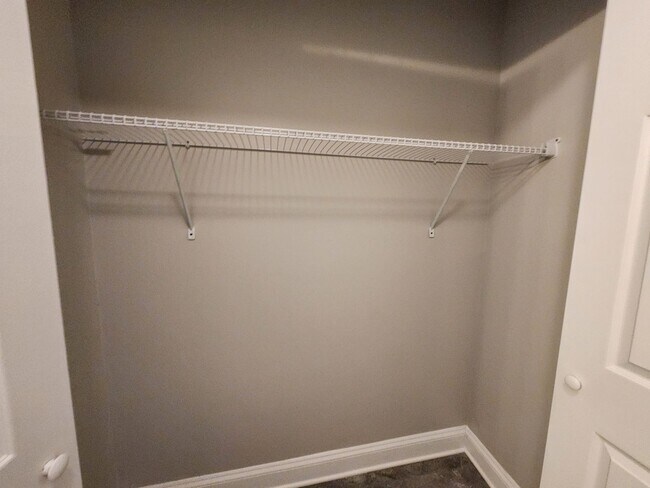 Building Photo - 4 Bedroom, 3 Bath Ranch in the heart of Monroe