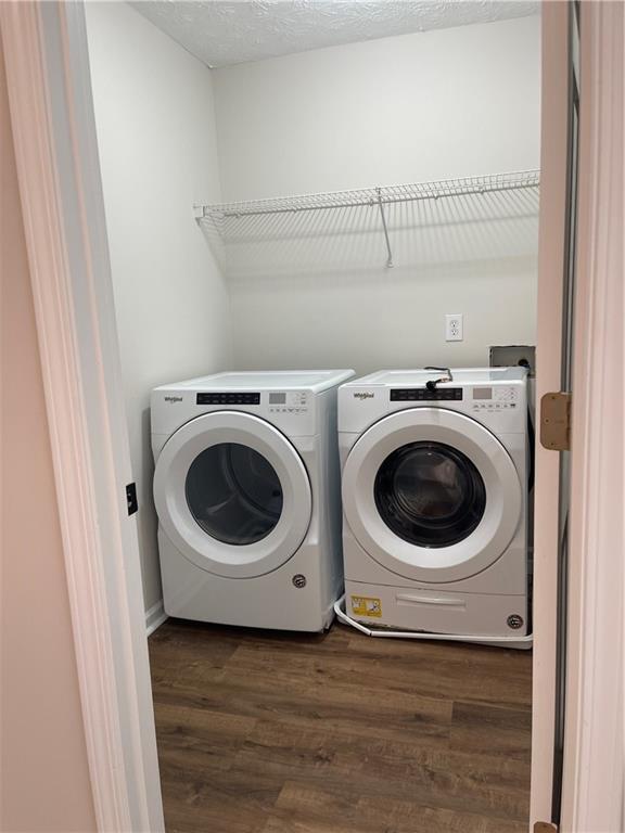 Building Photo - 160 Village Trce