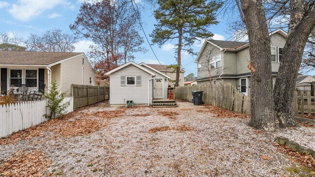 Building Photo - 557 Mantoloking Rd