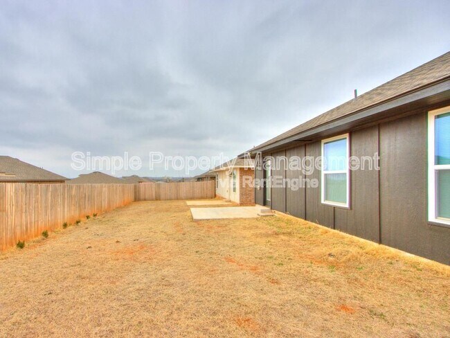 Building Photo - 4700 Crystal Hill Dr