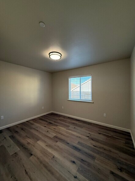 Building Photo - 1660 Ascent Pl