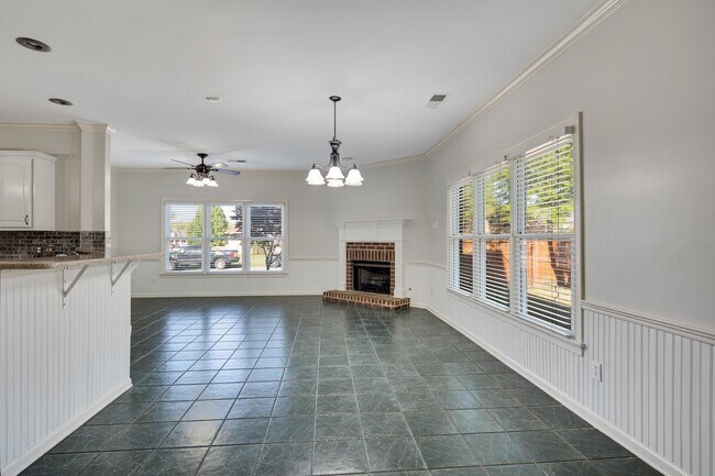 Building Photo - 979 Welbeck Cove