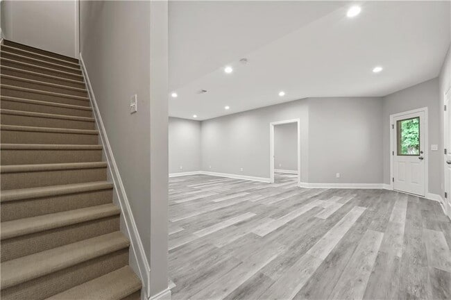 Building Photo - 9965 Cameron Parc Cir