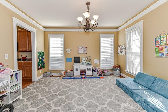 Building Photo - 16727 Spruell St