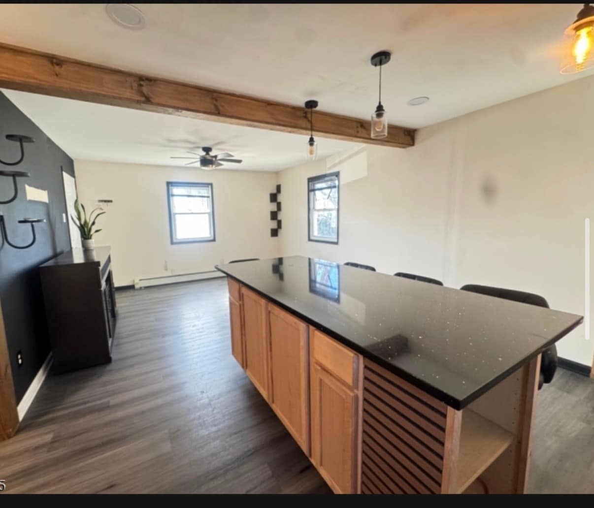 Building Photo - 2505 Girard Pl