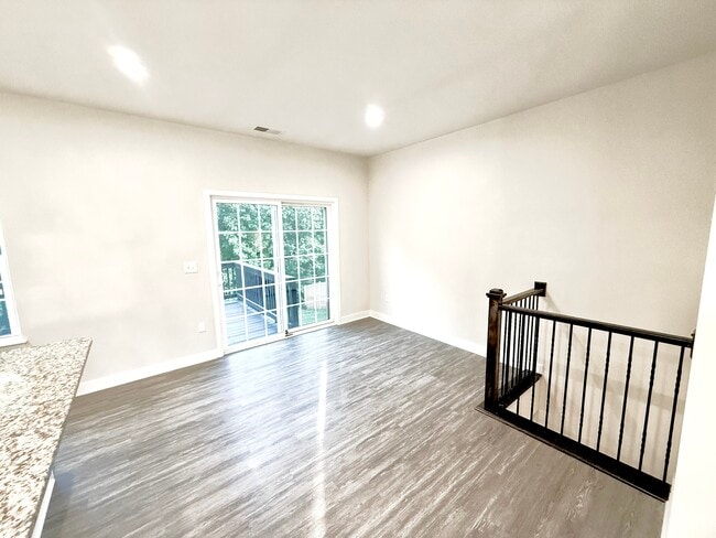 Building Photo - 234 Amber Acorn Ave