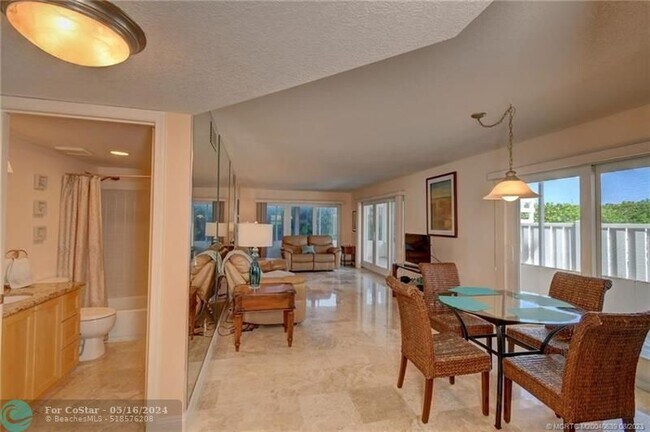 Building Photo - 10980 S Ocean Dr
