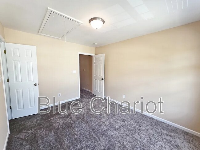Building Photo - 650 Ganyard Farm Way