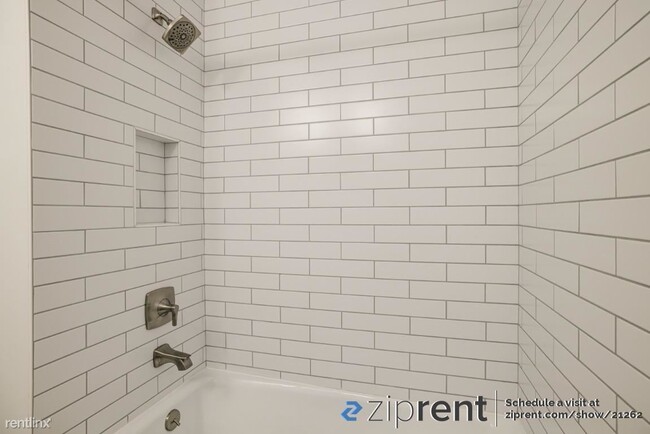 Building Photo - 1 br, 2 bath Condo - 7260 Hillside Avenue,...