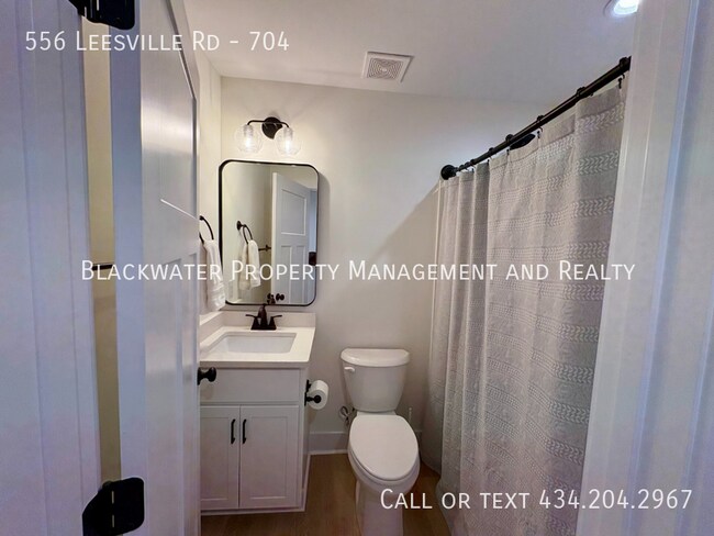 Building Photo - 556 Leesville Rd