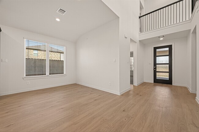 Building Photo - 2819 Red Rosehip Dr