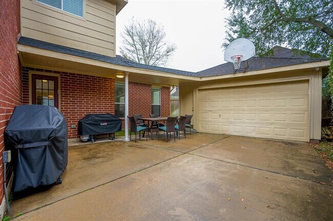 Building Photo - 8915 Wallington Dr