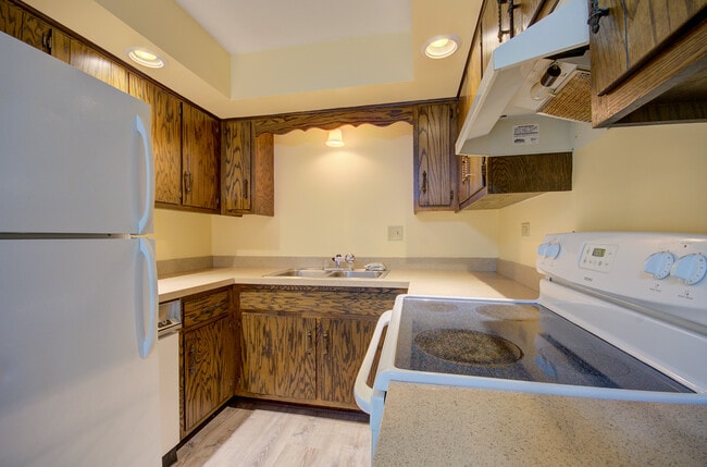 Building Photo - 1608 Richmond St