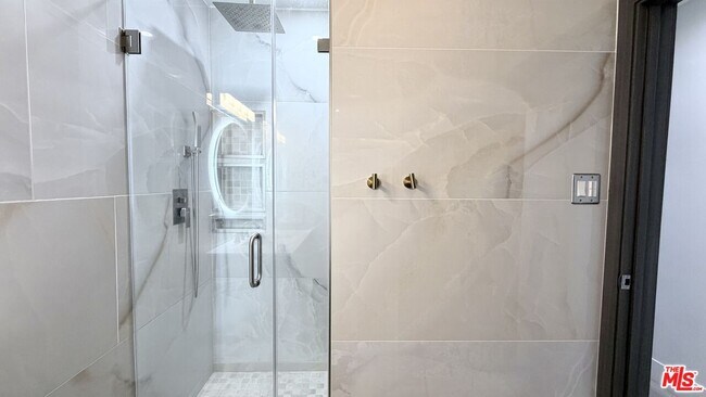 Building Photo - 11836 Rialto St