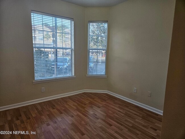 Building Photo - 7801 Point Meadows Dr