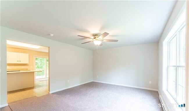 Building Photo - 152 Grove Ave