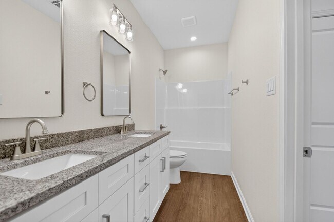 Building Photo - 3109 W 11th St