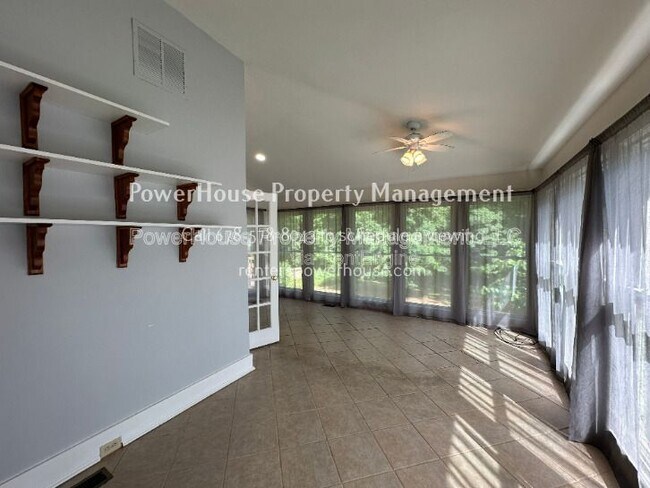 Building Photo - 790 Woodmont Dr
