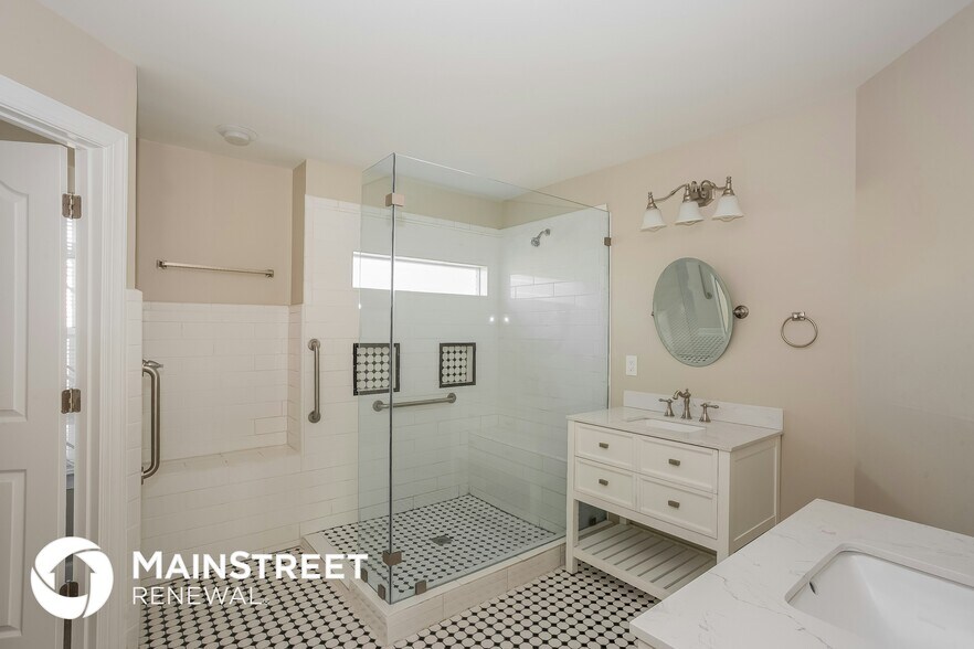 Building Photo - 5247 Ellie Court