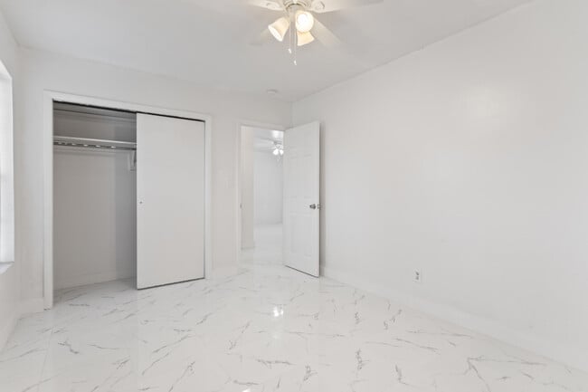 Building Photo - 804 NW 2nd Ave