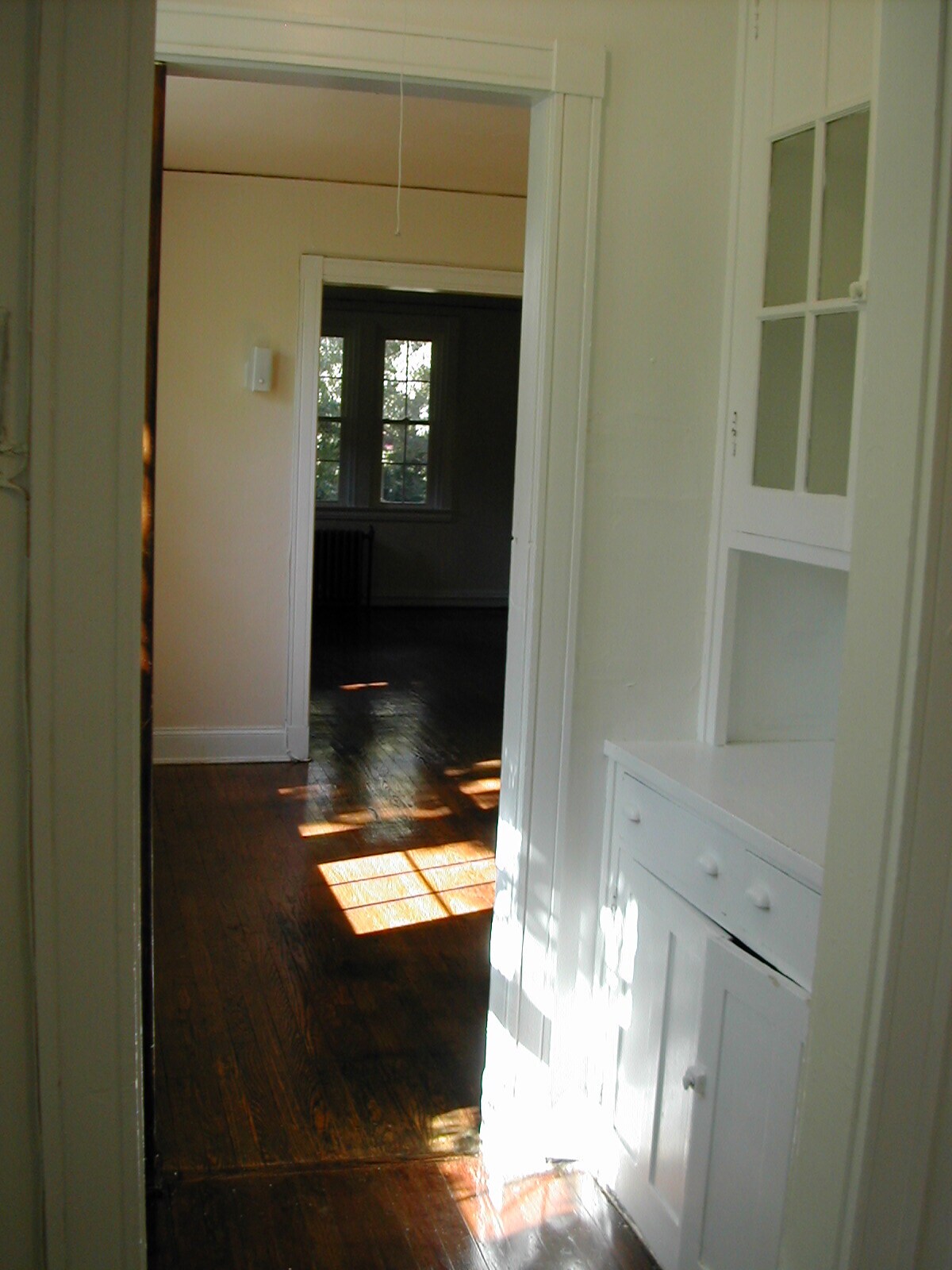 Building Photo - 4135 Roland Ave