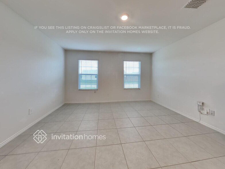 Building Photo - 3032 Wallace Wls Ct