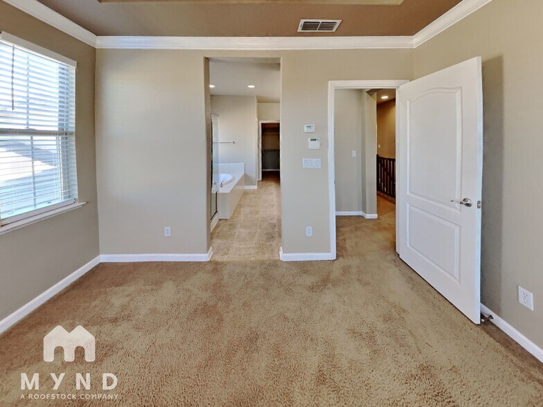 Building Photo - 3532 Silverwood Rd