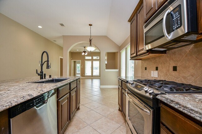 Building Photo - 26115 Serenity Oaks Dr