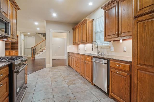 Building Photo - 1854 Yorkshire Cir