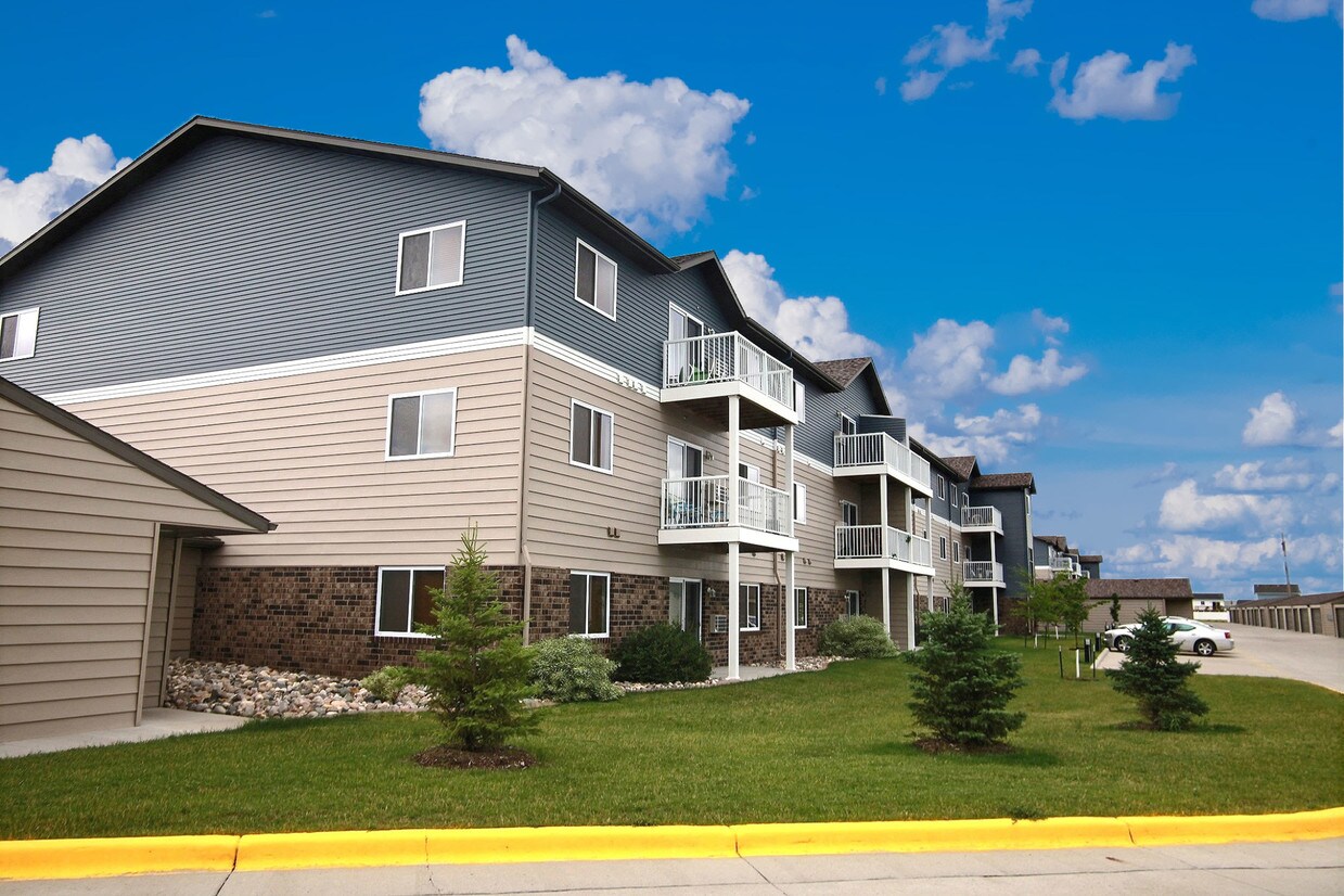 Urban Plains Apartment Community Fargo Nd Apartment Finder