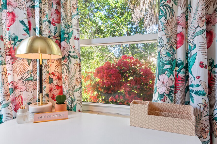 Building Photo - 2402 W Cypress St