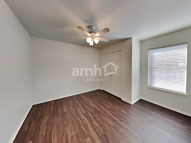 Building Photo - 448 Paddle Dr