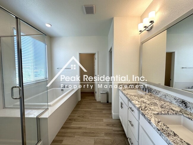 Building Photo - Beautiful Newer Elk Grove 3bd/2.5ba Home with 2 Car Garage