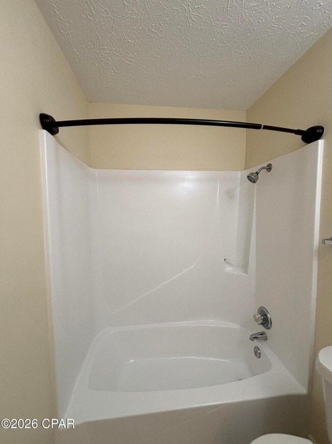 Building Photo - 1102 Frankford Ave