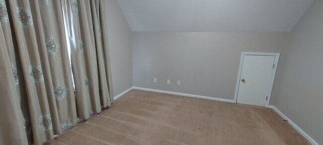 Building Photo - Beautiful home in GREAT location