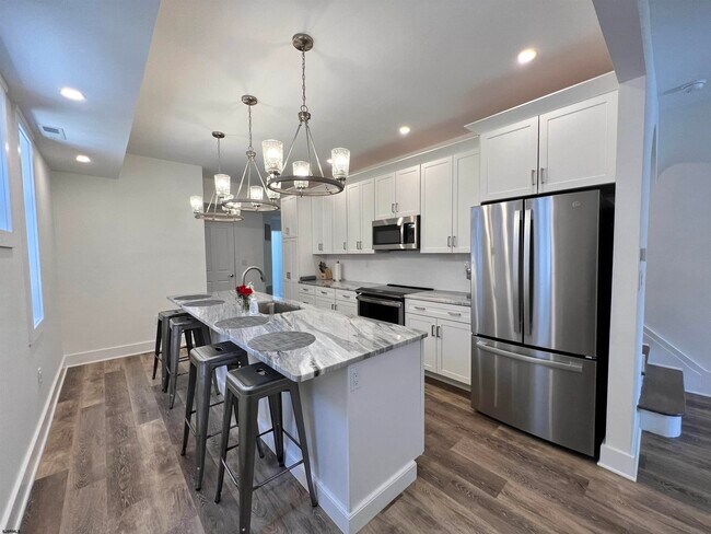 Building Photo - 17 N New Haven Ave