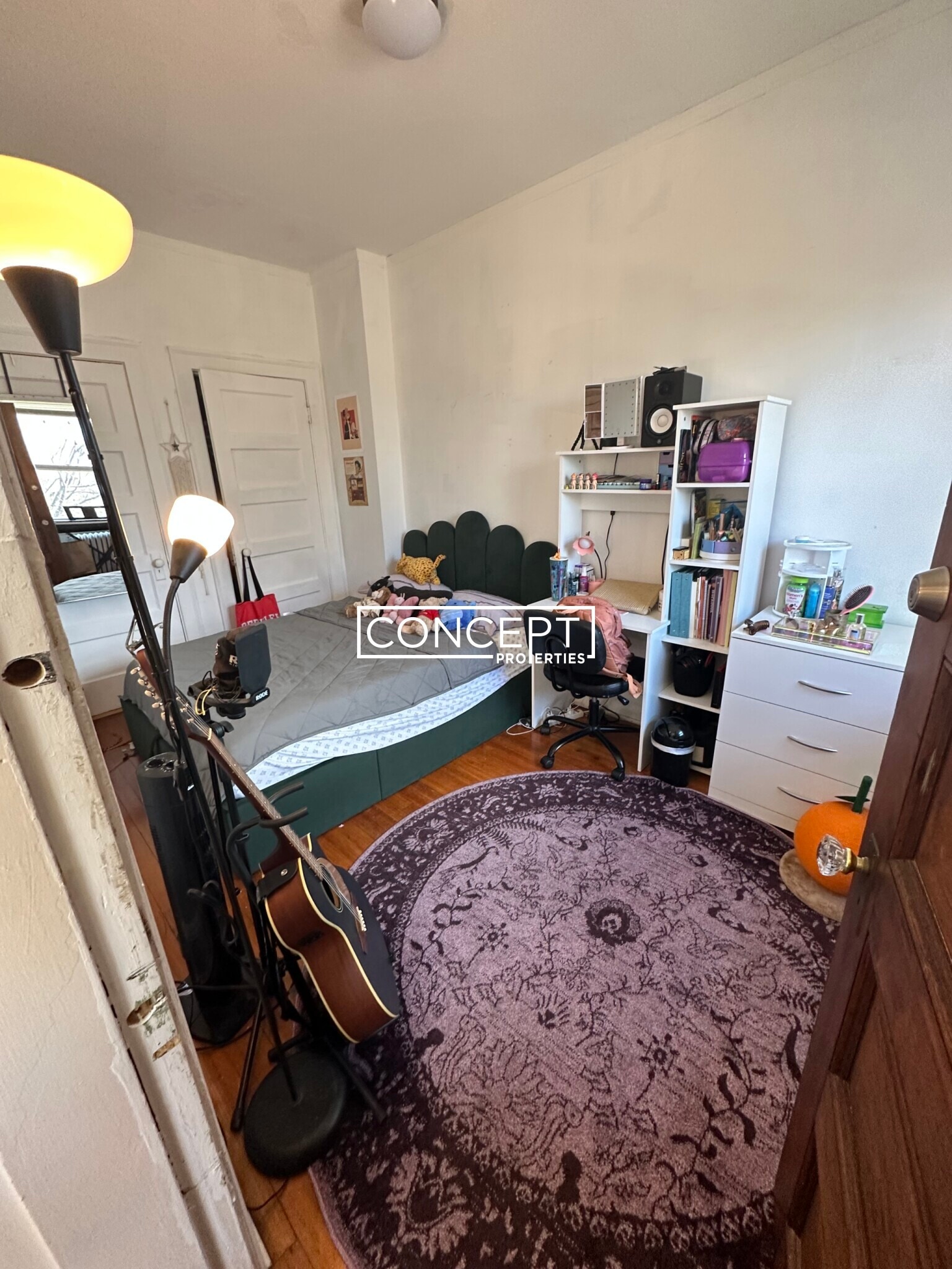 Building Photo - 52 Fenway