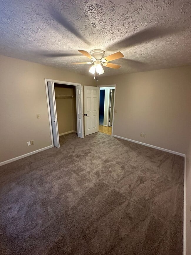 Building Photo - For Lease - 3 Beds, 2 Baths, 2000 SqFt home in N. Mt Juliet